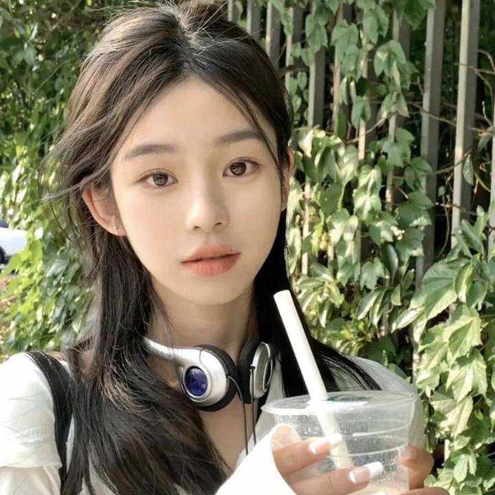 我在看著你